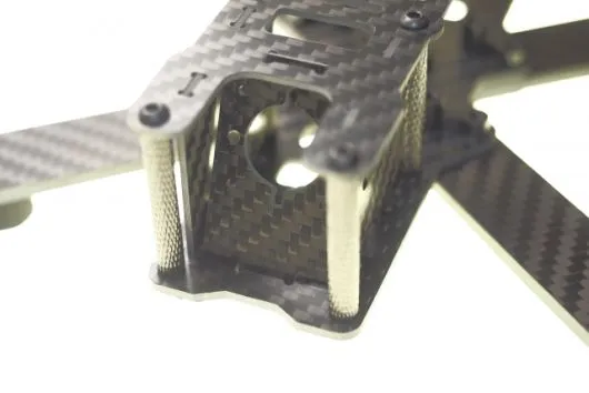 260er FPV Racer QAV-R aus Carbon