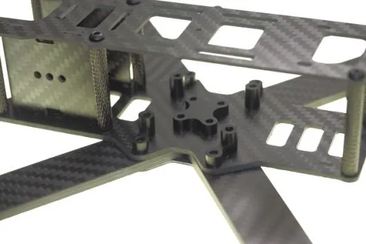 260er FPV Racer QAV-R aus Carbon