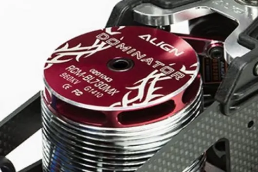 Align T-REX 550X Dominator mit Kunststoffgehäuseservos DS820/DS825 Combo mit Starrwellenantrieb