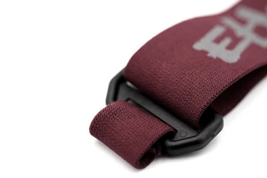 Ethix Goggle Strap V3 in rot mit grauem Logo