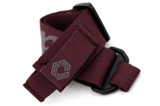 Ethix Goggle Strap V3 in rot mit grauem Logo