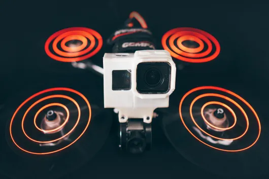 Gemfan Starlight LED Prop 51433L 5,1x4x3x3 3Blatt Propeller mit Elektronik in rot 2xCW und 2xCCW