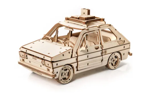Lasercut Holzbausatz made in EU Automodell FIAT 126P - 228 Teile