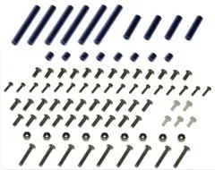 Hardware Set mit Schrauben und Abstandshaltern in blau